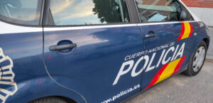 requisitos para ser policía nacional", "requisitos para ser guardia civil", "oposiciones policía nacional", "oposiciones guardia civil", "especializaciones en policía nacional o guardia civil