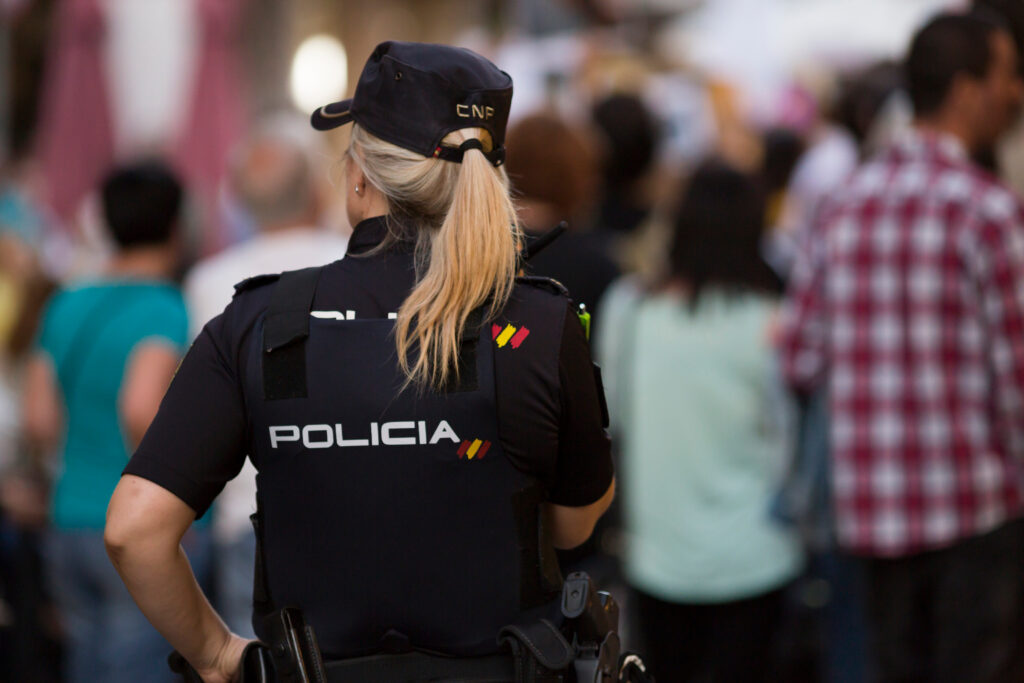 sueldo policía nacional españa​ ¿Cuánto gana un policía nacional? rangos policía nacional sueldo​ cuánto gana policía nacional cuanto gana un policía nacional al mes sueldo policía nacional