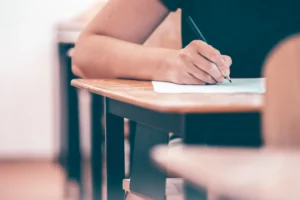 Preparación del examen para opositar a funcionario de prisiones